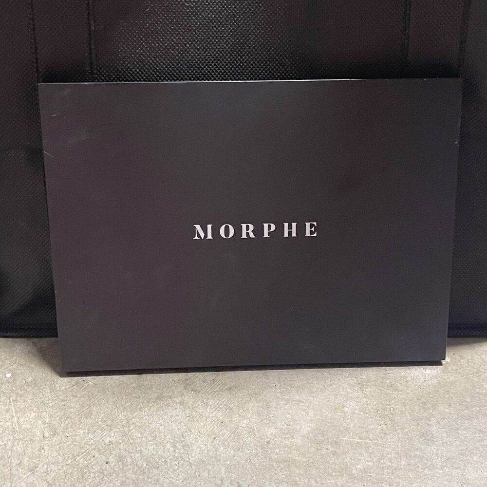 Morphe 35H Artistry Palette "Hot Spot" - 35 Highly Pigmented Shades, NEW